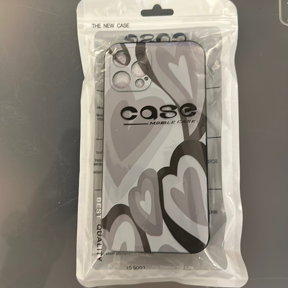 Heart Pattern Phone Case With Stand Out Phone Grip